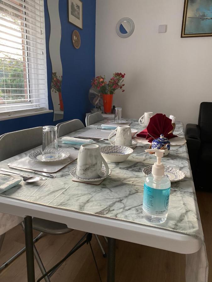 Ponders End Bed and Breakfast Newport  Eksteriør billede
