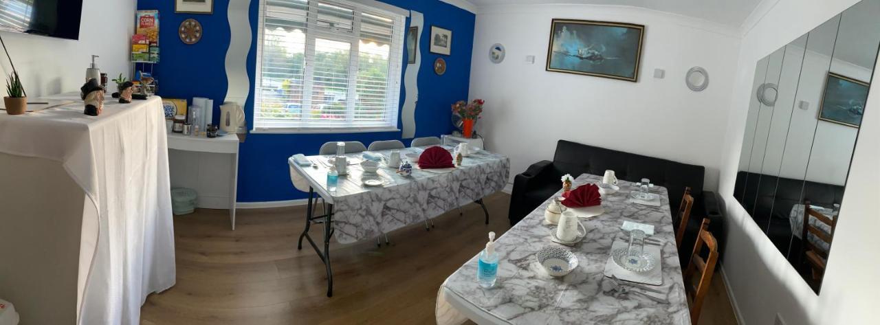 Ponders End Bed and Breakfast Newport  Eksteriør billede